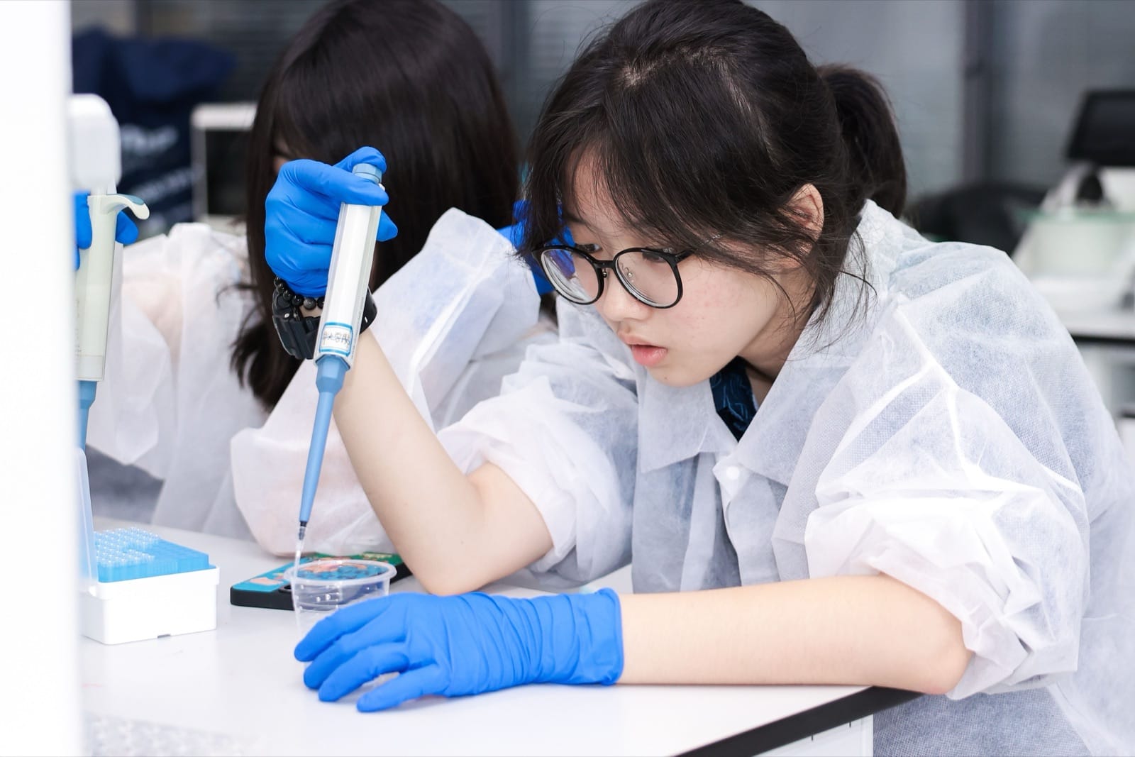 生命科学与医疗医药 · 主题课程与小组研讨
