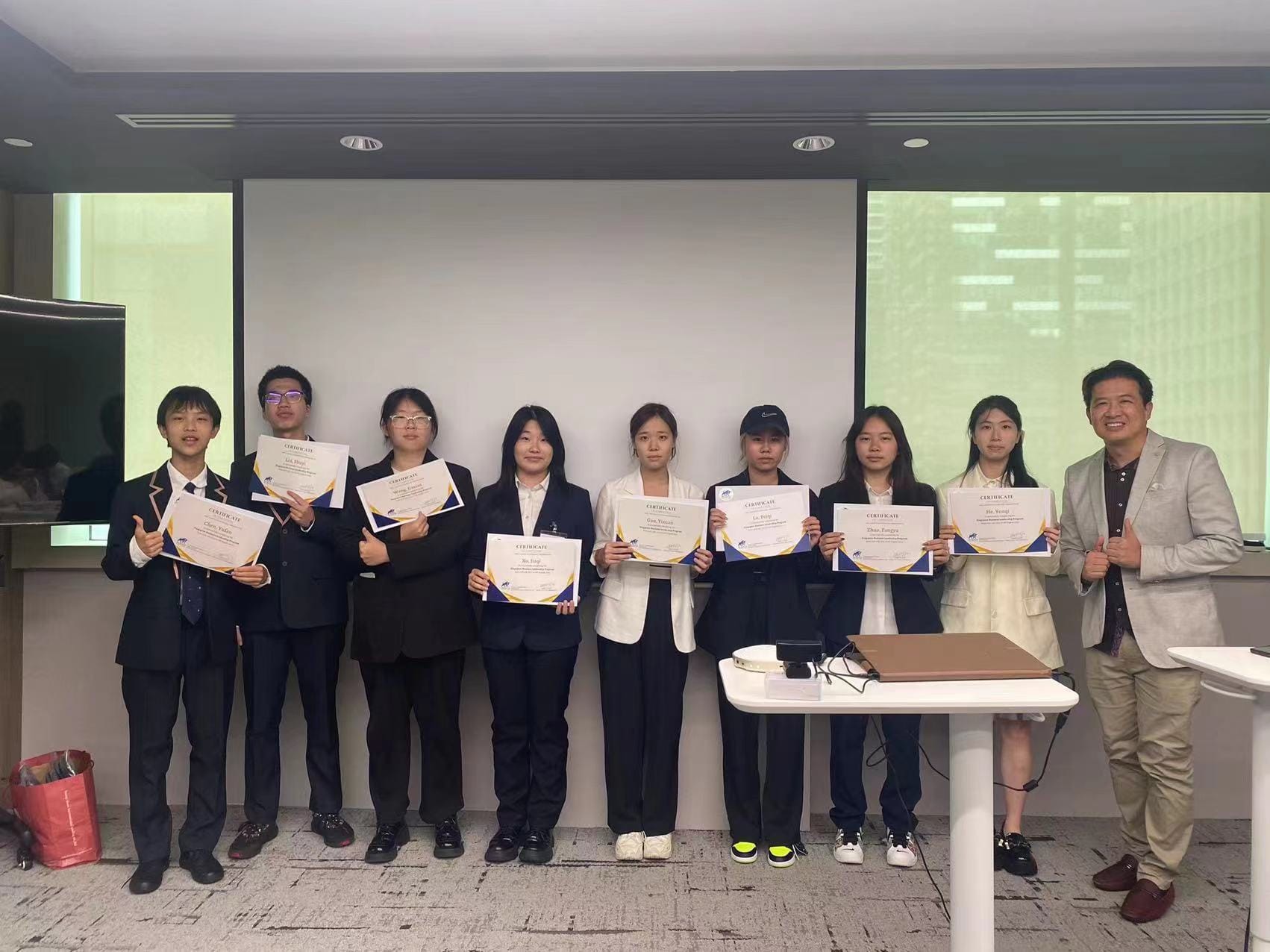 新加坡TOP500强金融名企实训项目 · 真实项目现场 29