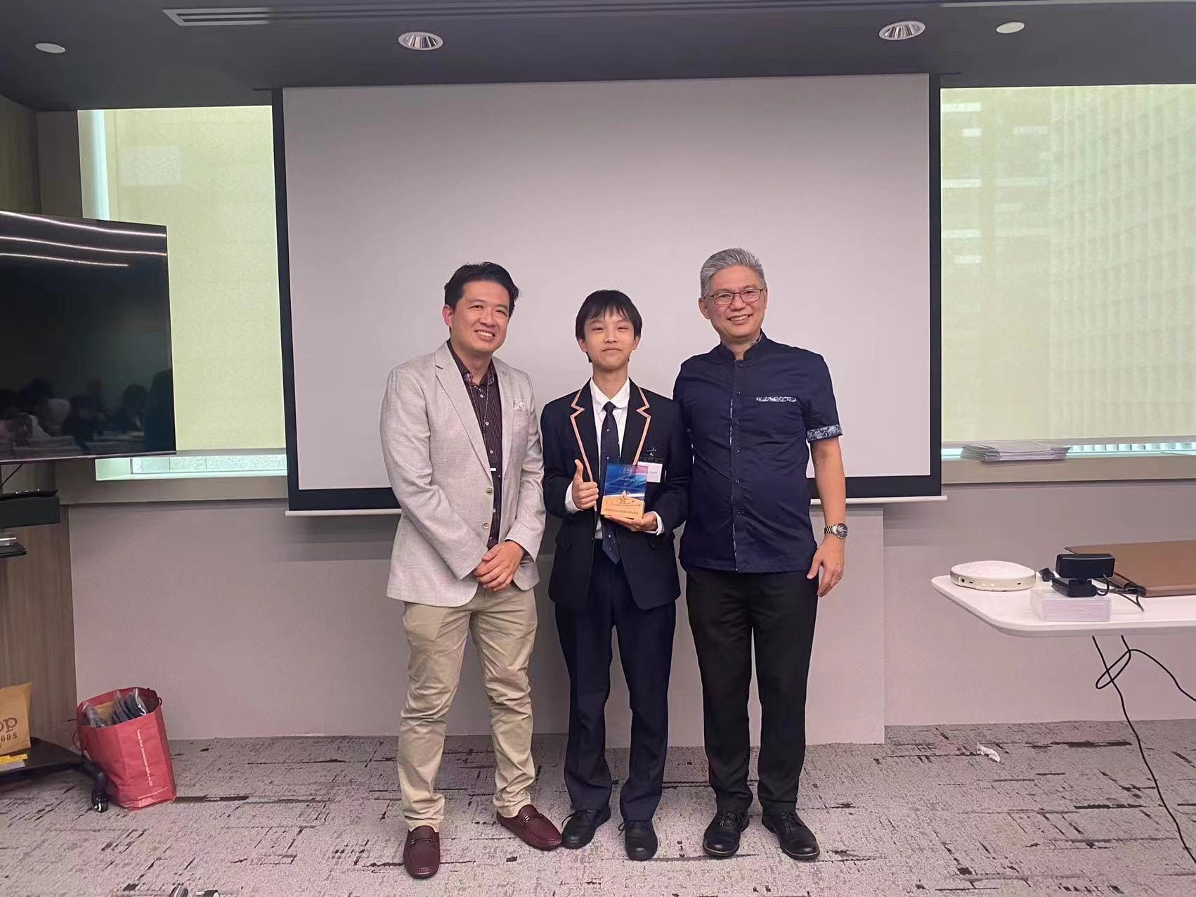 新加坡TOP500强金融名企实训项目 · 真实项目现场 30