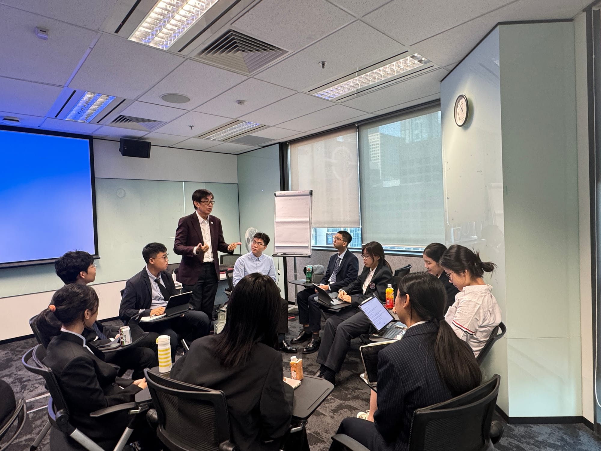 新加坡TOP500强金融名企实训项目 · 真实项目现场 41