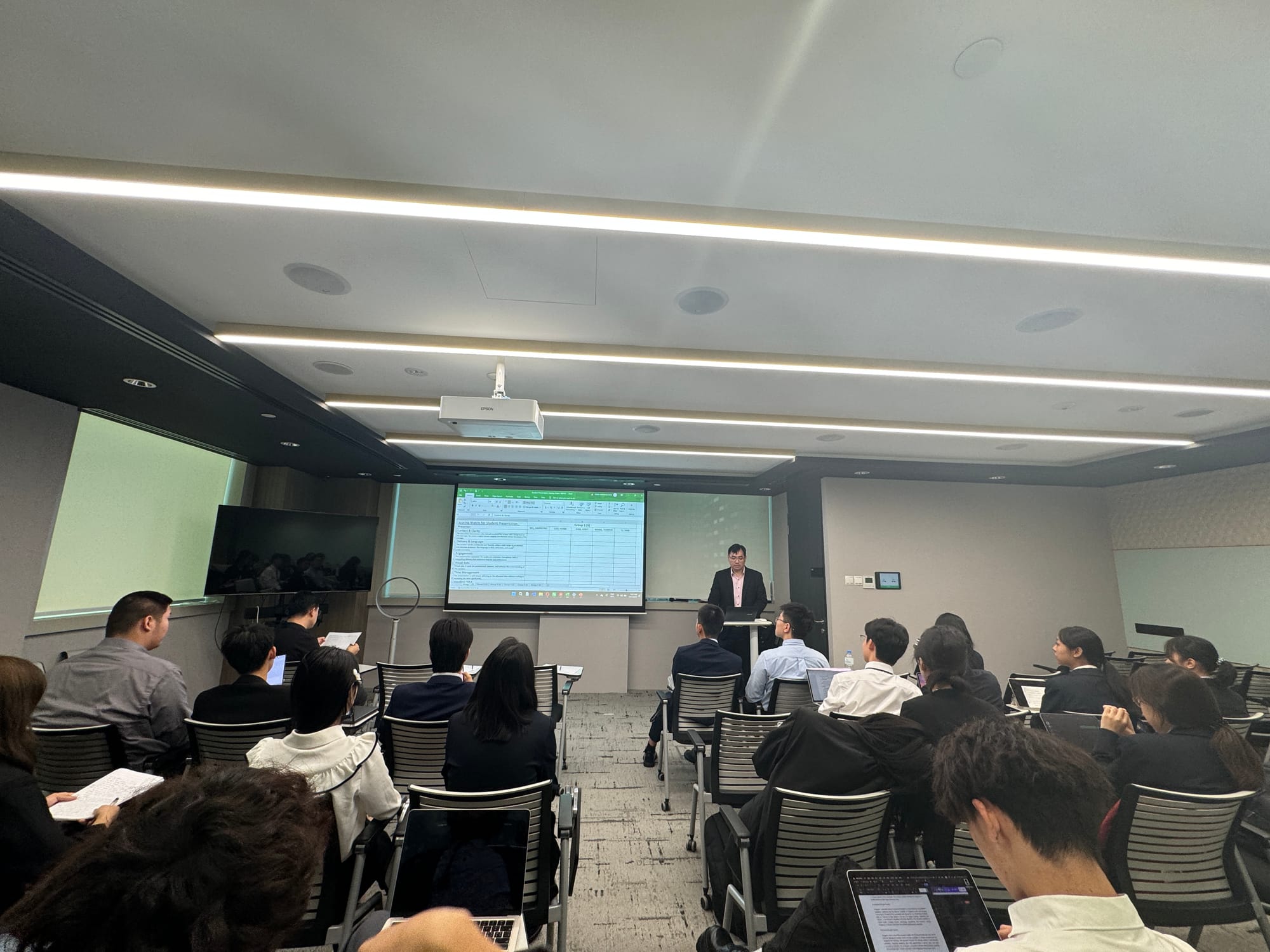 新加坡TOP500强金融名企实训项目 · 真实项目现场 48