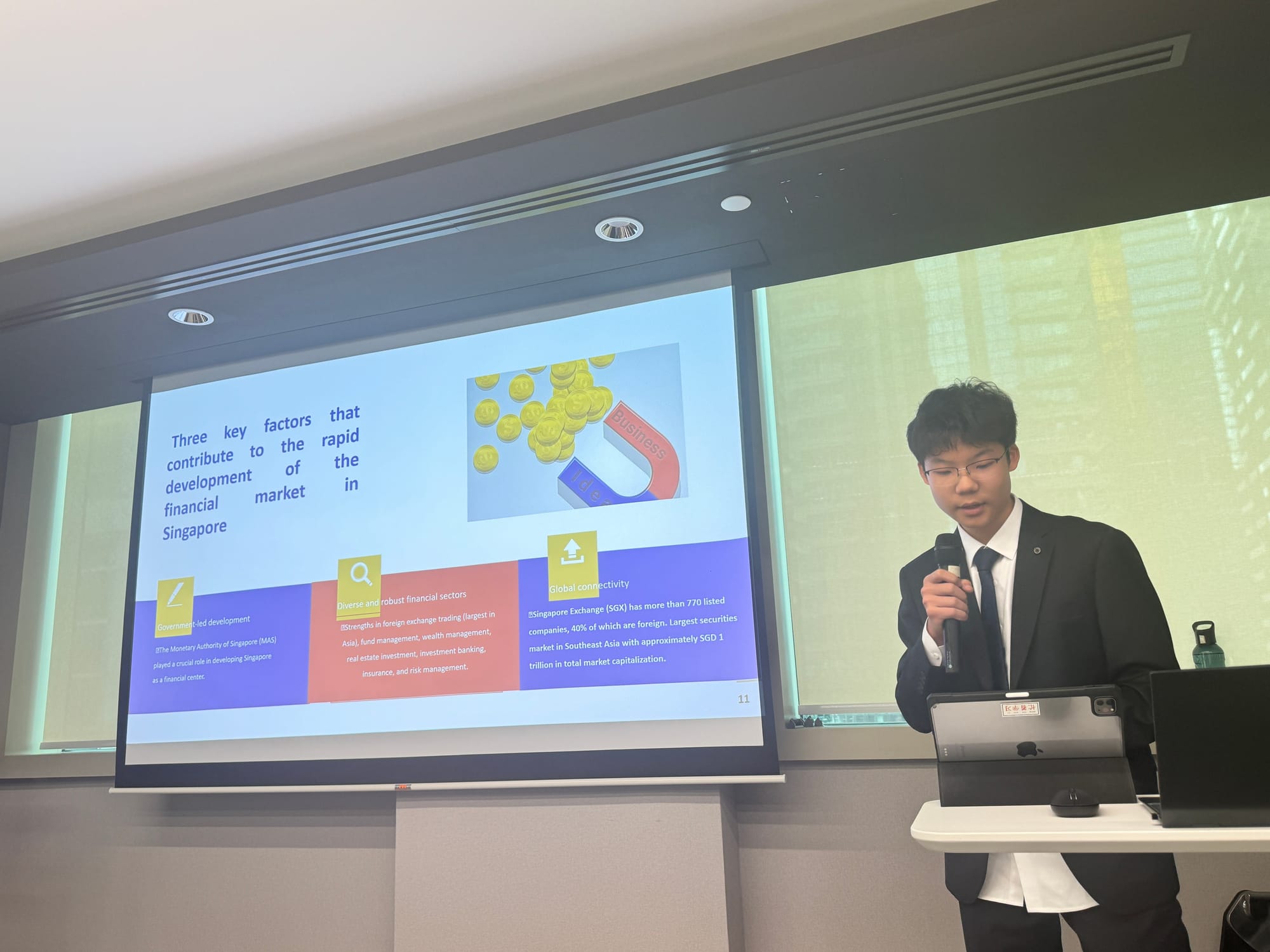 新加坡TOP500强金融名企实训项目 · 真实项目现场 49