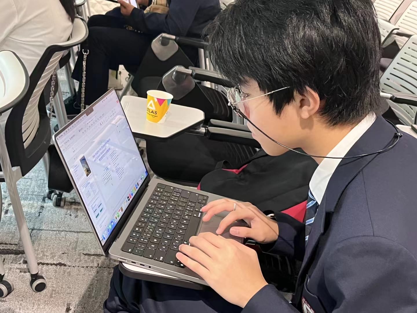 新加坡TOP500强金融名企实训项目 · 真实项目现场 64