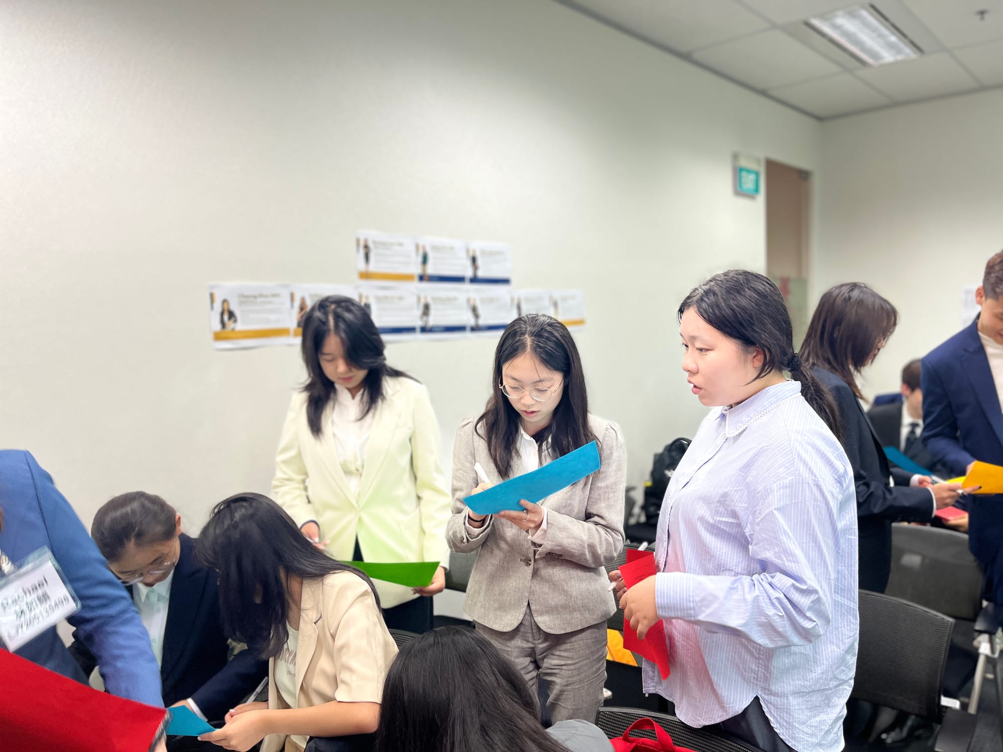 新加坡TOP500强金融名企实训项目 · 真实项目现场 75