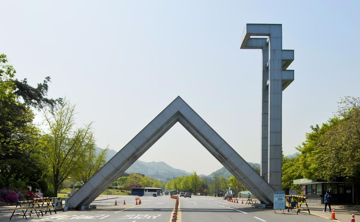 韩国K-pop文化与数字多媒体传媒实训项目 · 真实项目现场 11