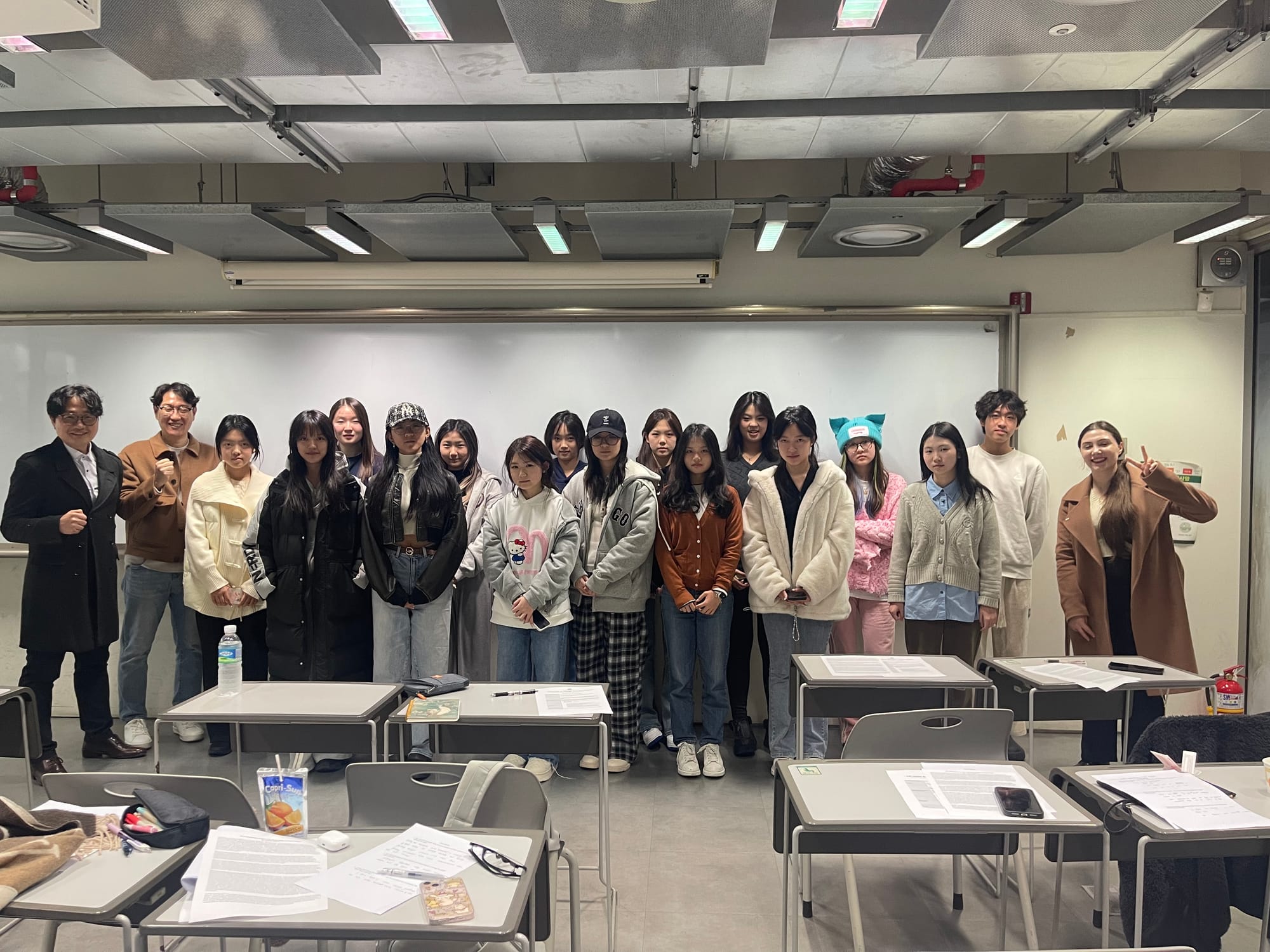 韩国K-pop文化与数字多媒体传媒实训项目 · 真实项目现场 36