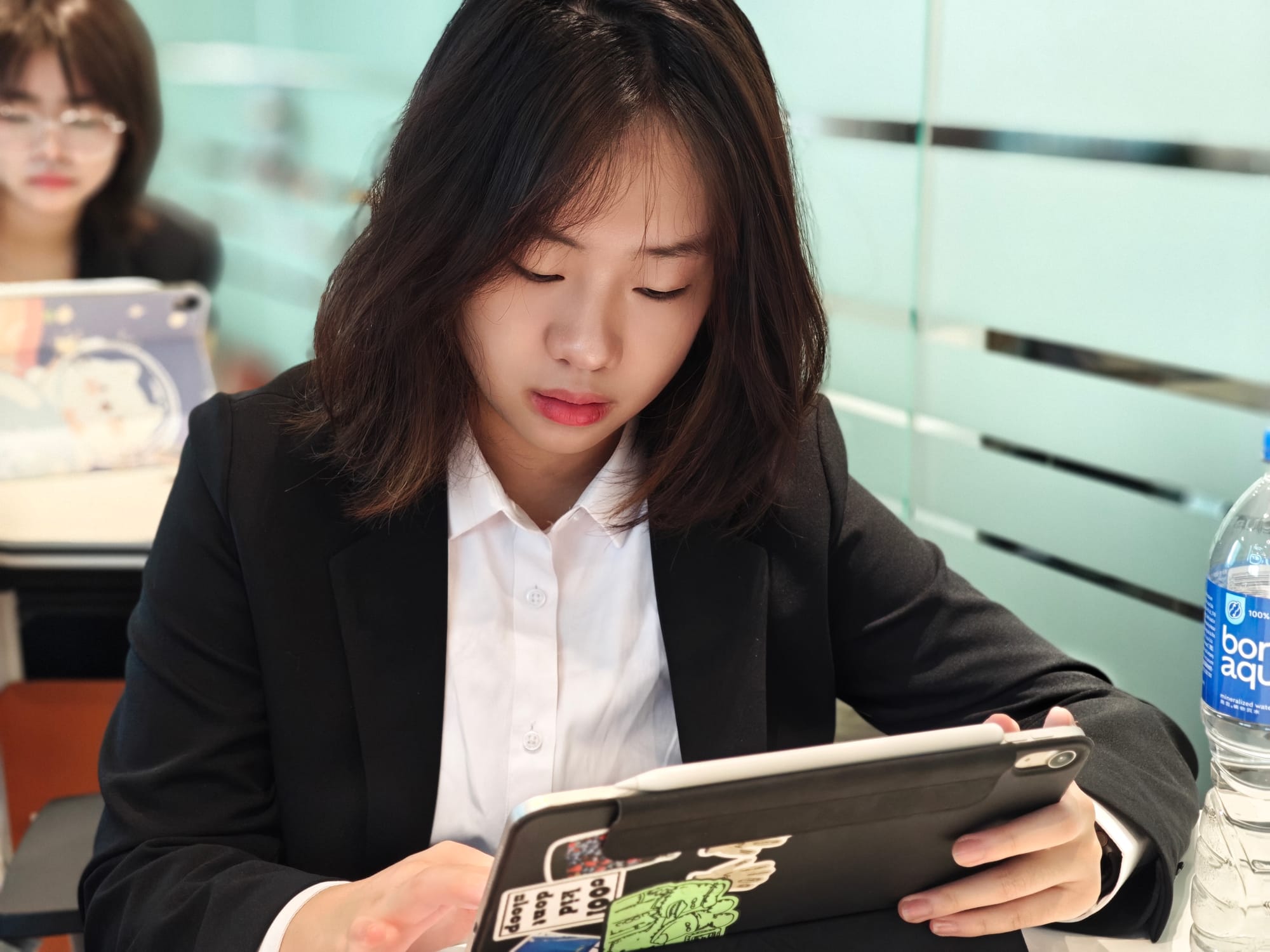 香港TOP500强金融实训项目 · 真实项目现场 33