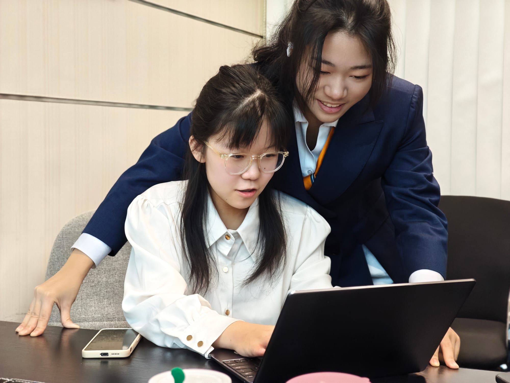 香港TOP500强金融实训项目 · 真实项目现场 34