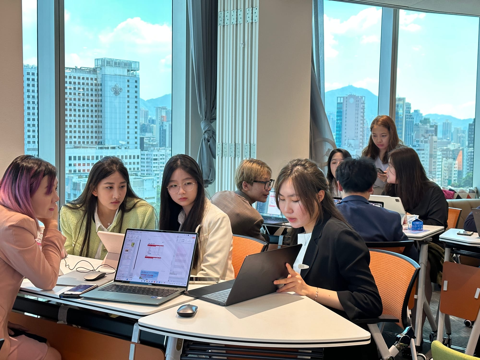 香港TOP500强金融实训项目 · 真实项目现场 66