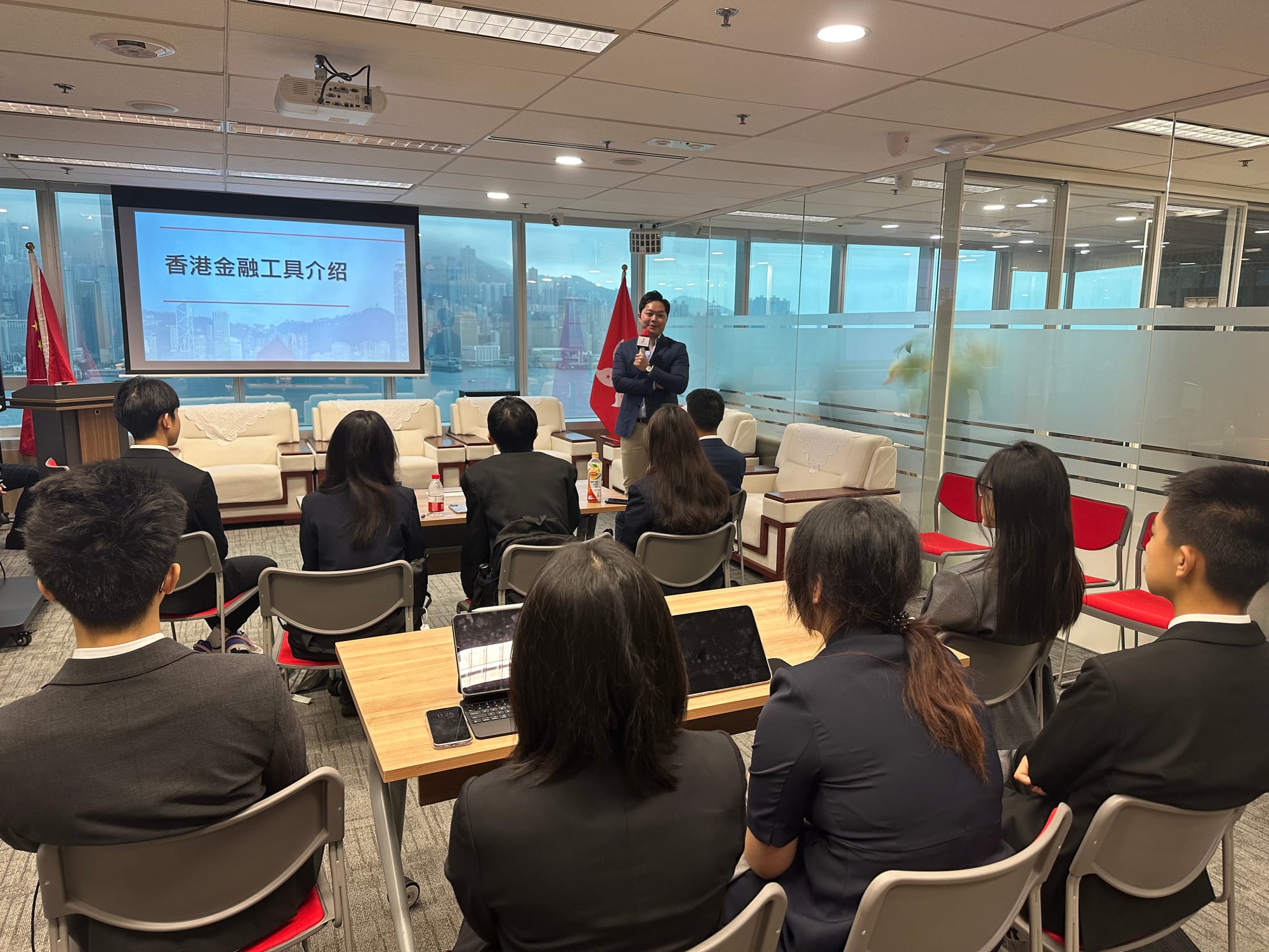 香港TOP500强金融实训项目 · 真实项目现场 78